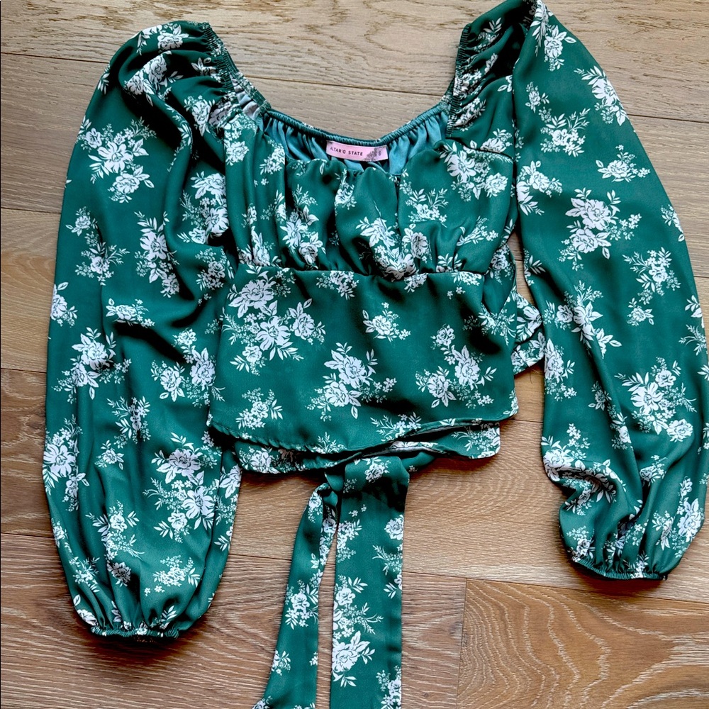 Atar’d State Floral Green Women's Top